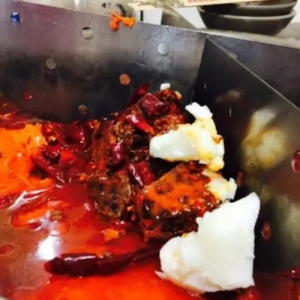 牛油紅油火鍋底料，如何巧妙去油膩，盡享清爽美味？