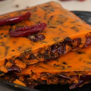 如何慧眼識(shí)珠？挑選牛油紅油底料廠家的秘訣何在？