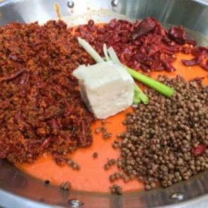 如何尋覓正宗重慶火鍋底料生產(chǎn)廠家？