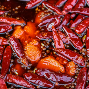 重慶火鍋底料批發甄選秘籍，廠家定制有何優勢？